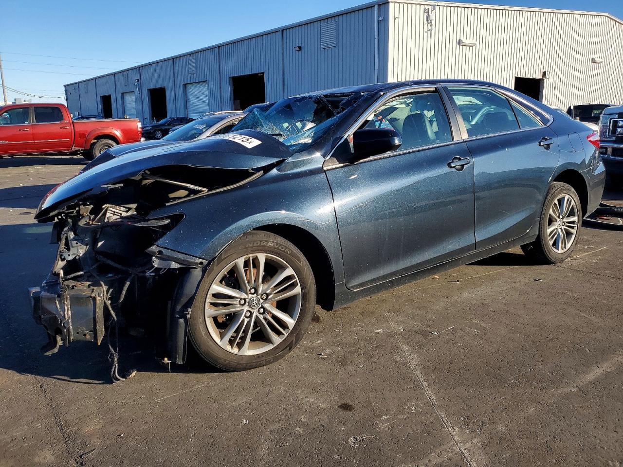 2017 TOYOTA CAMRY