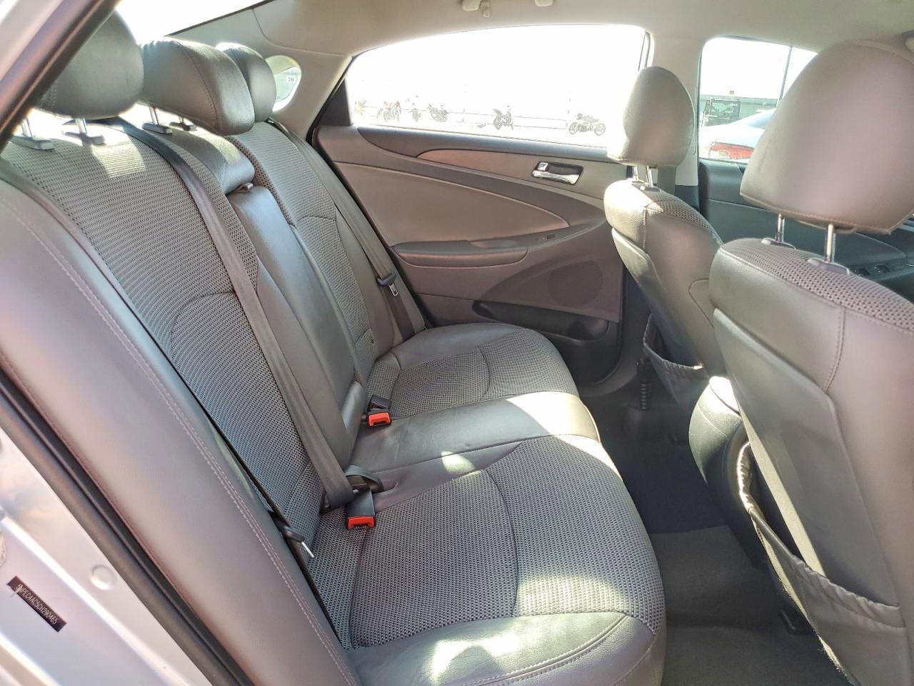 2012 HYUNDAI SONATA
