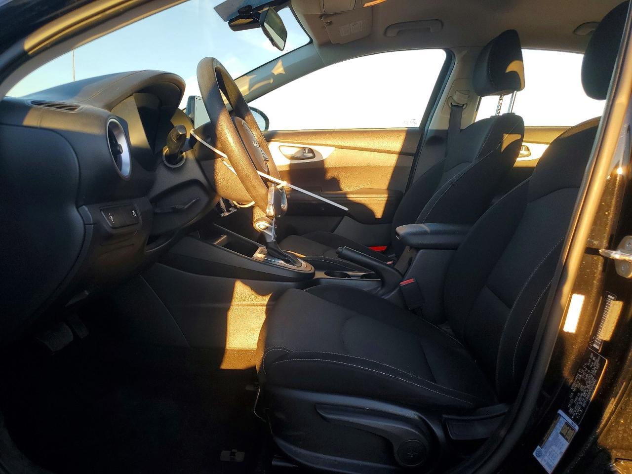 2023 KIA FORTE