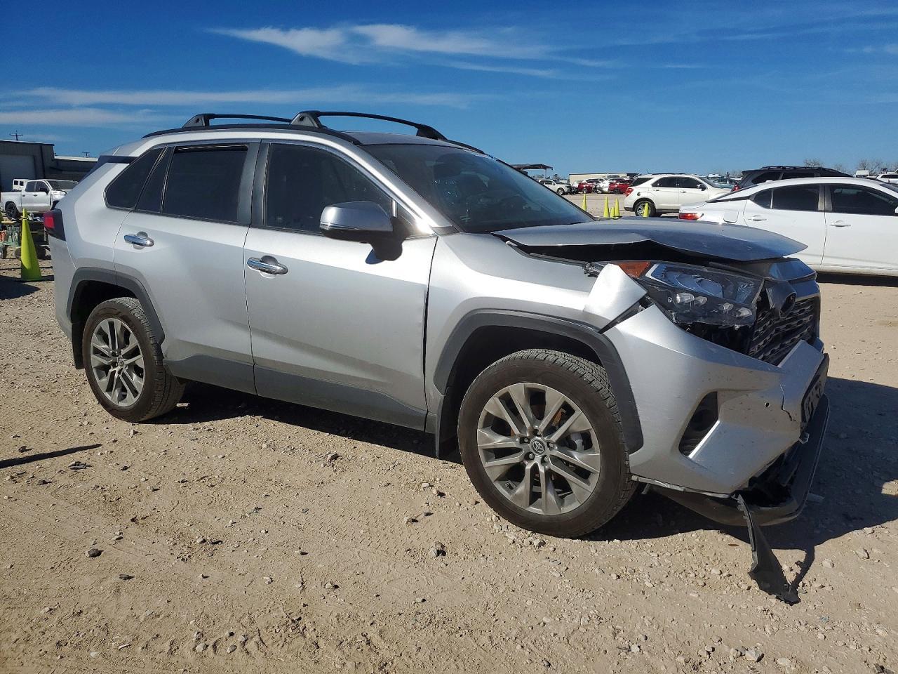 2019 TOYOTA RAV4