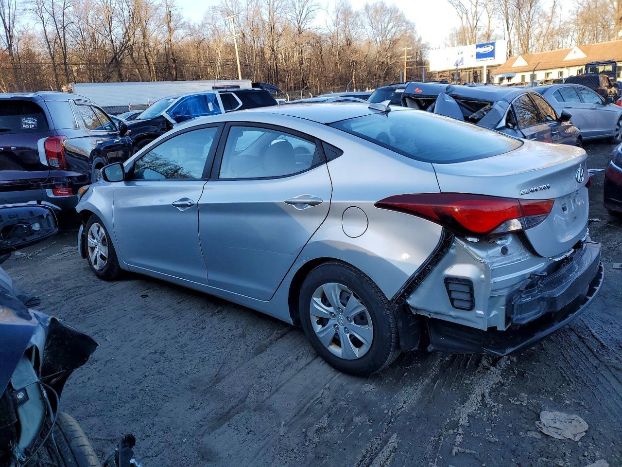 2016 HYUNDAI ELANTRA