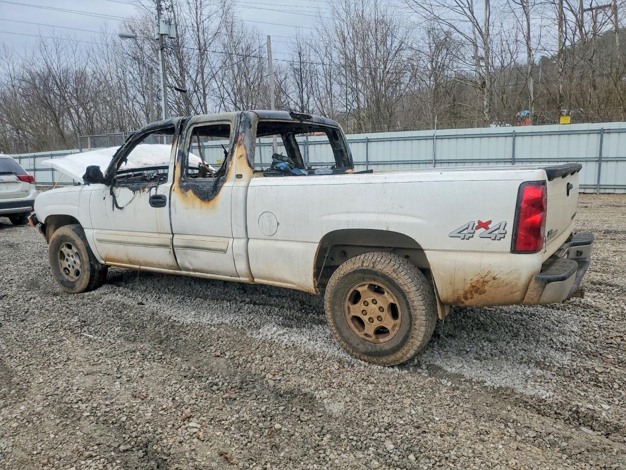 2004 CHEVROLET Silverado