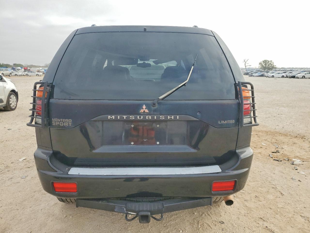 2002 MITSUBISHI Montero