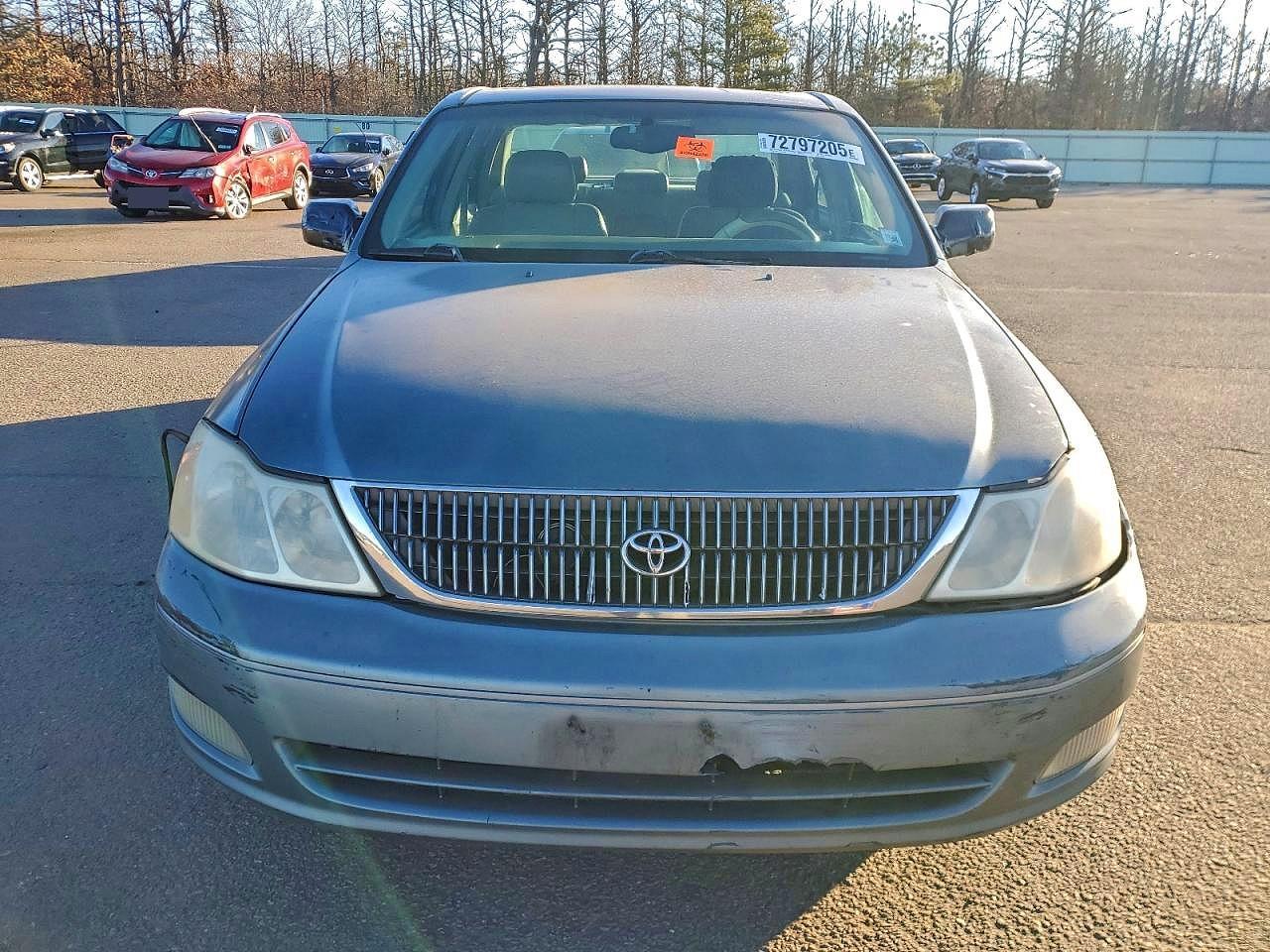 2001 TOYOTA Avalon