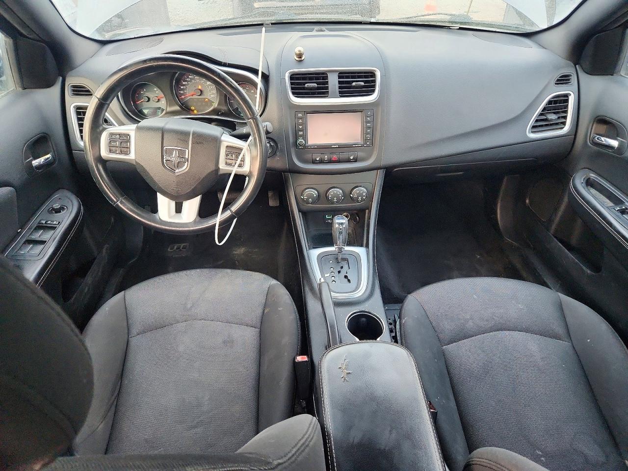 2013 DODGE Avenger