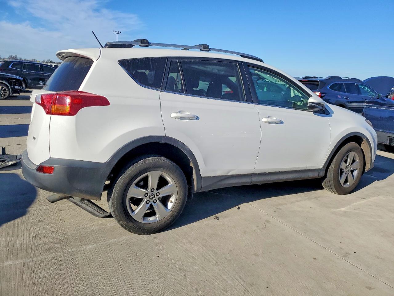 2015 TOYOTA RAV4