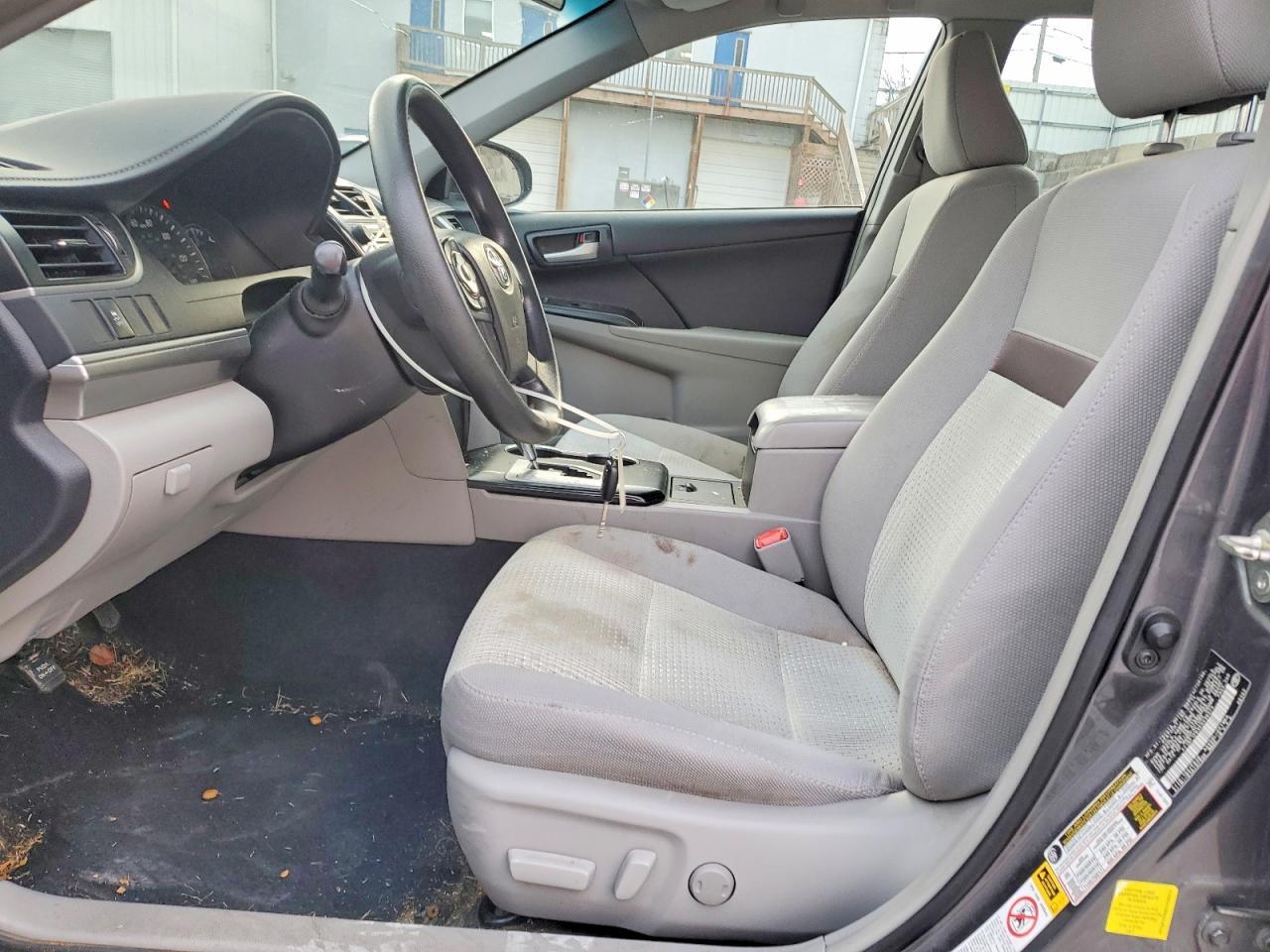 2014 TOYOTA CAMRY