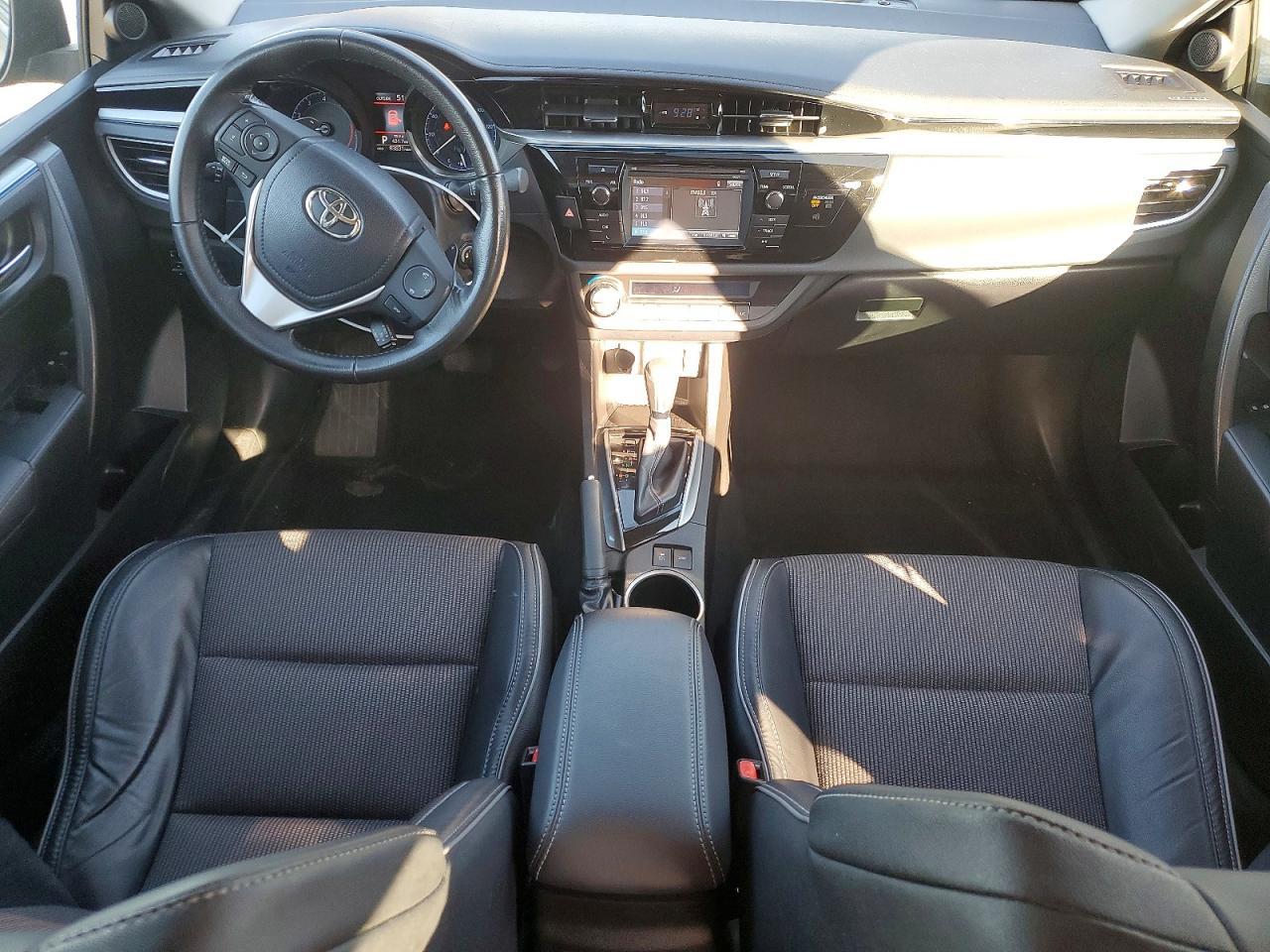 2016 TOYOTA COROLLA