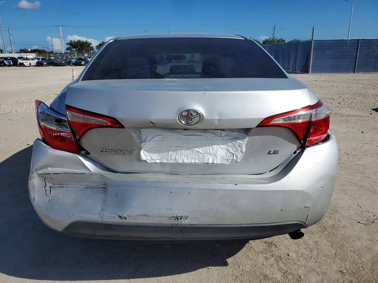 2015 TOYOTA COROLLA
