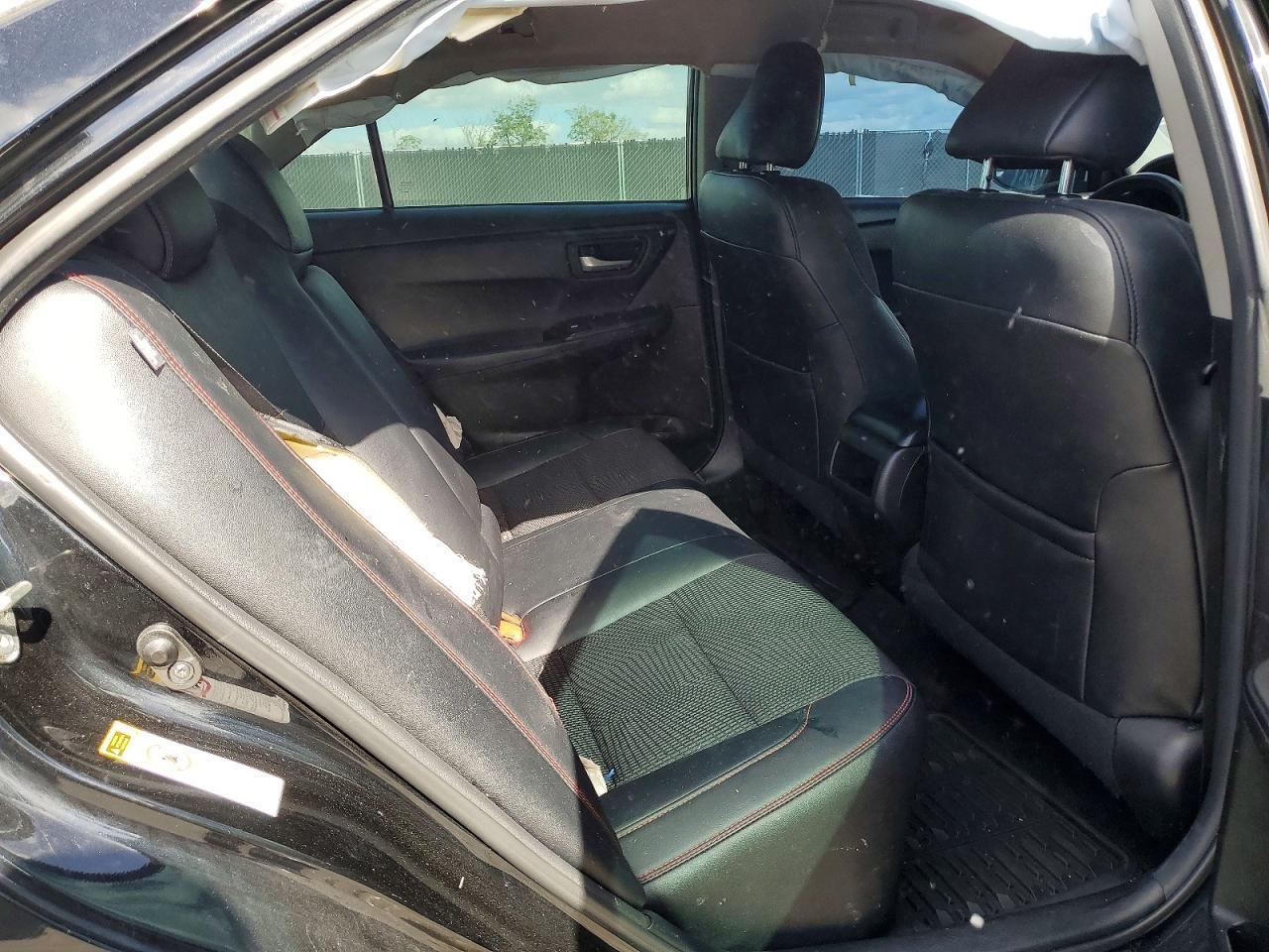 2017 TOYOTA CAMRY