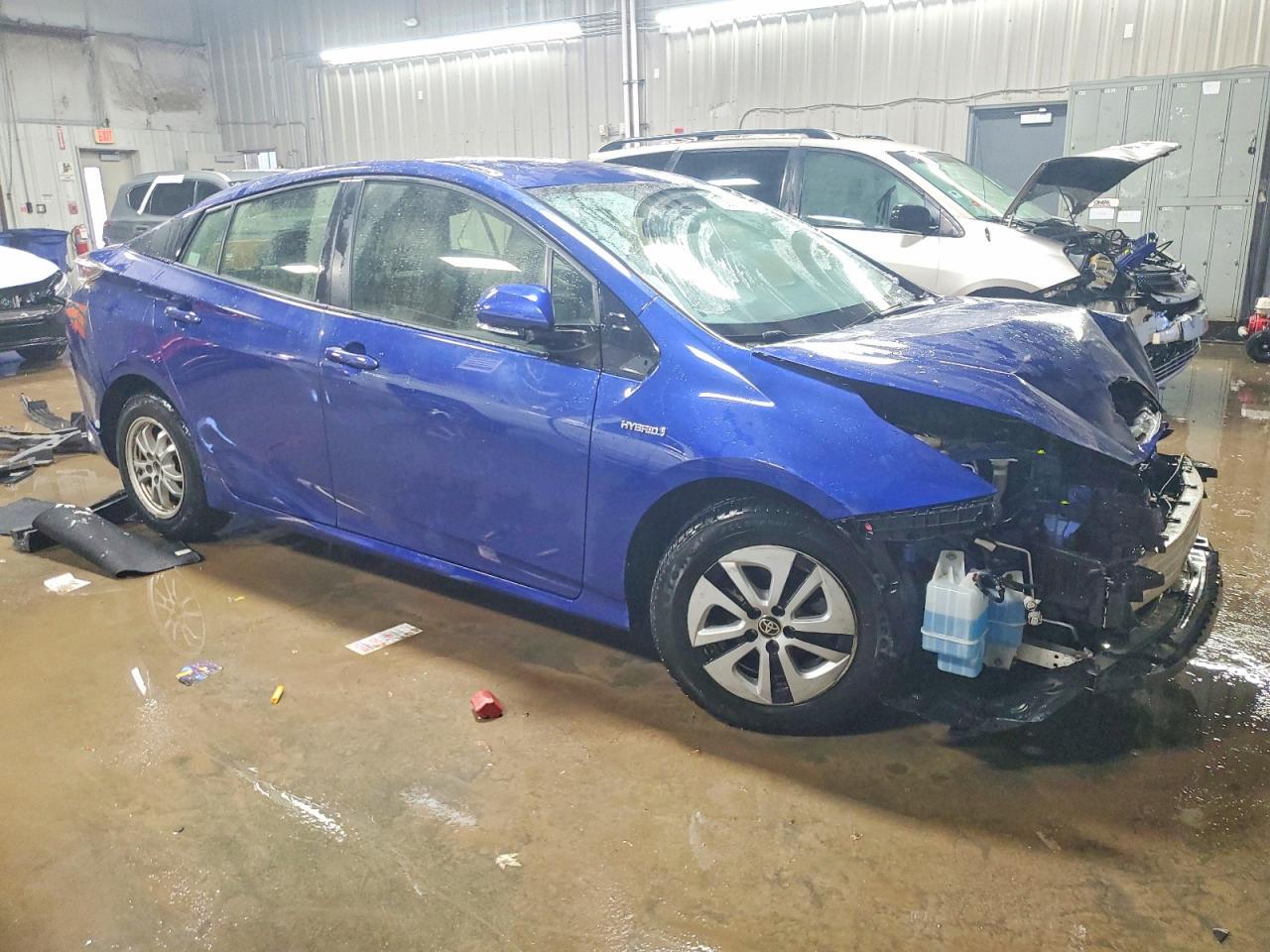 2016 TOYOTA PRIUS