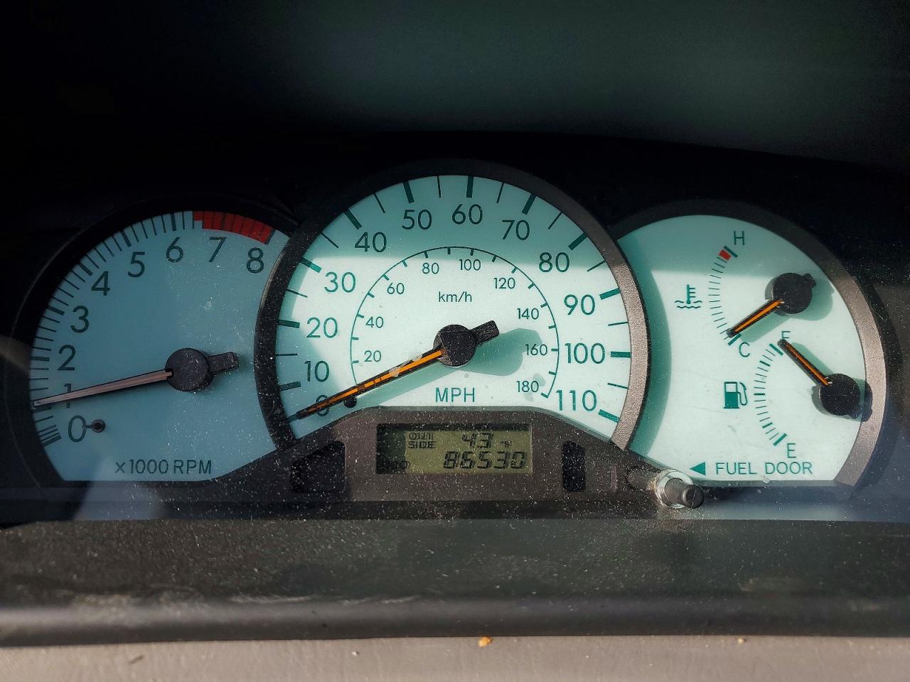 2004 TOYOTA COROLLA