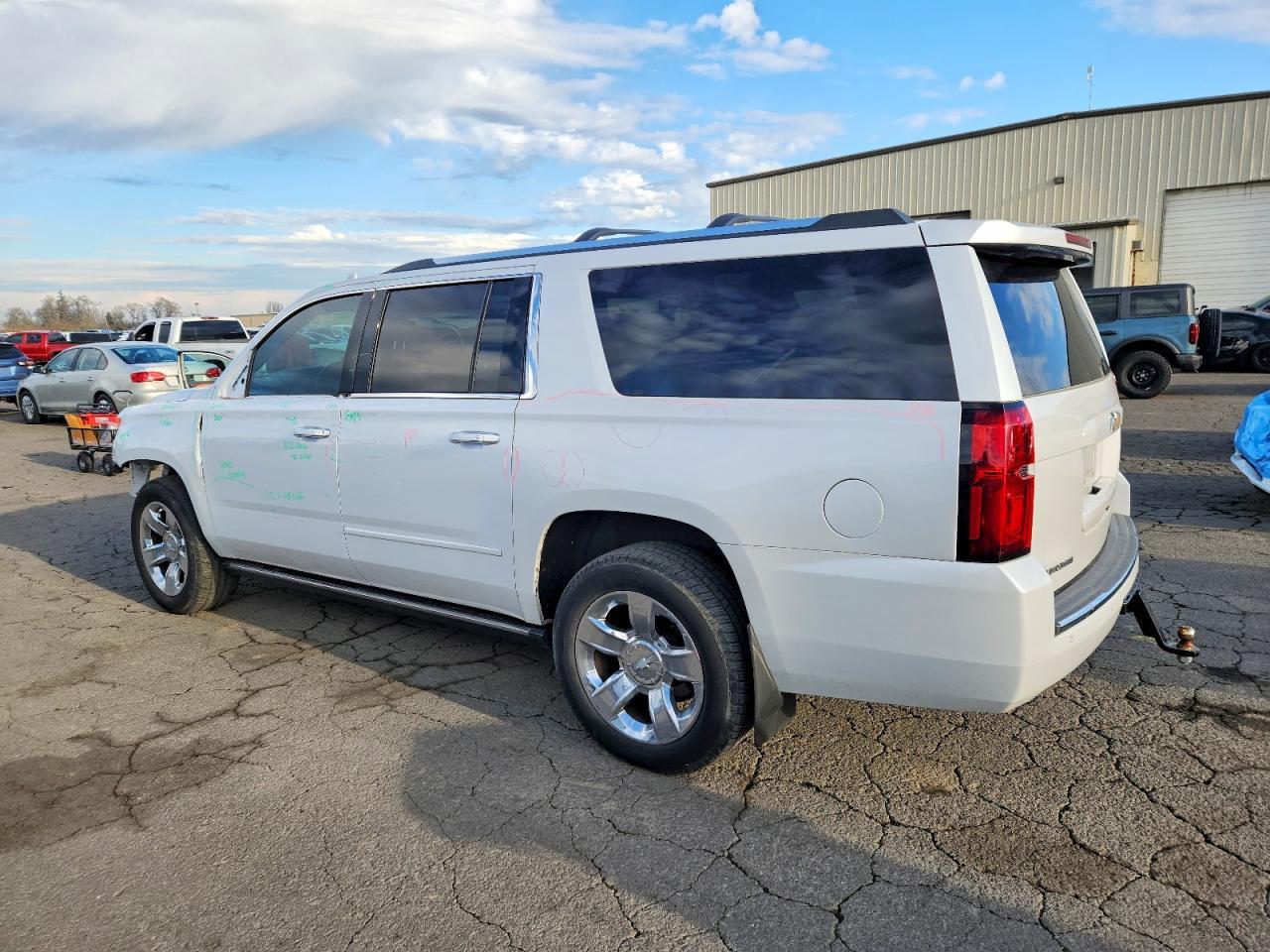 2017 CHEVROLET Suburban