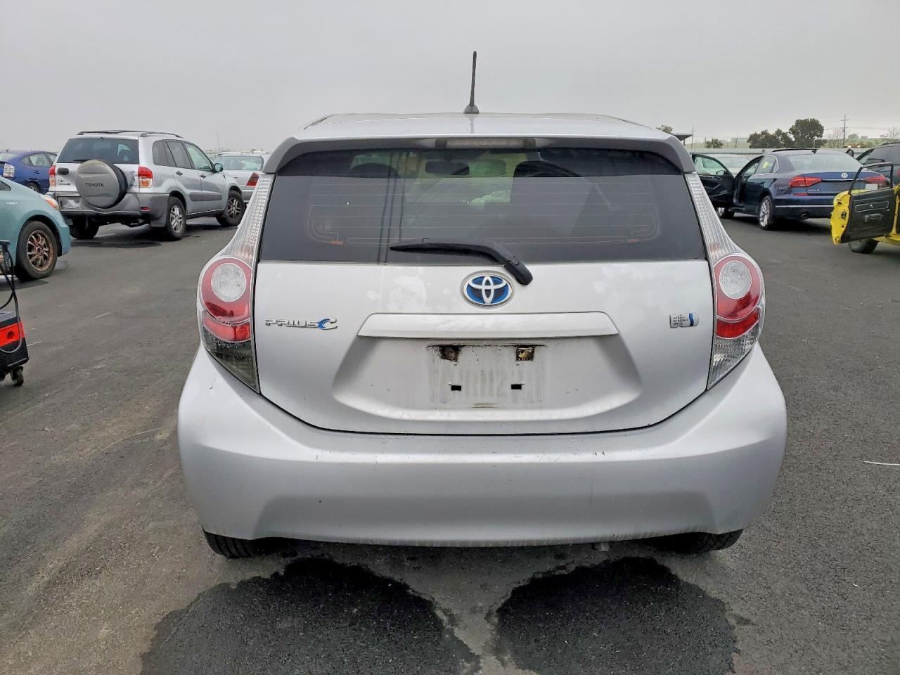 2014 TOYOTA Prius c