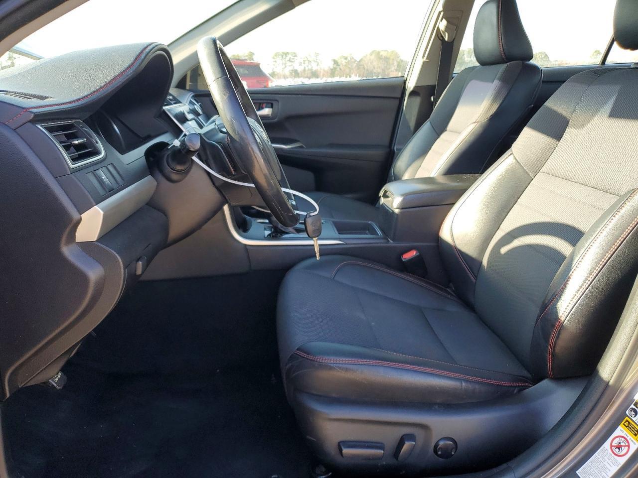 2017 TOYOTA CAMRY