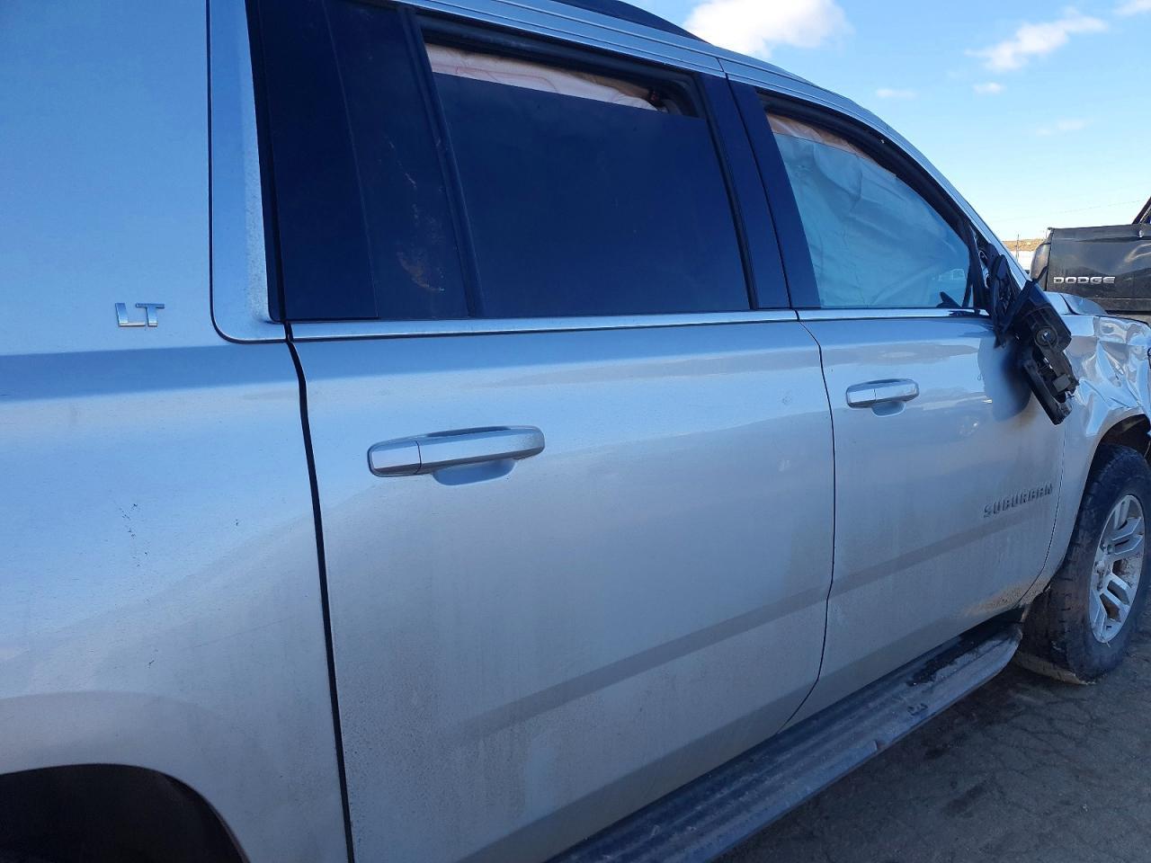 2016 CHEVROLET Suburban