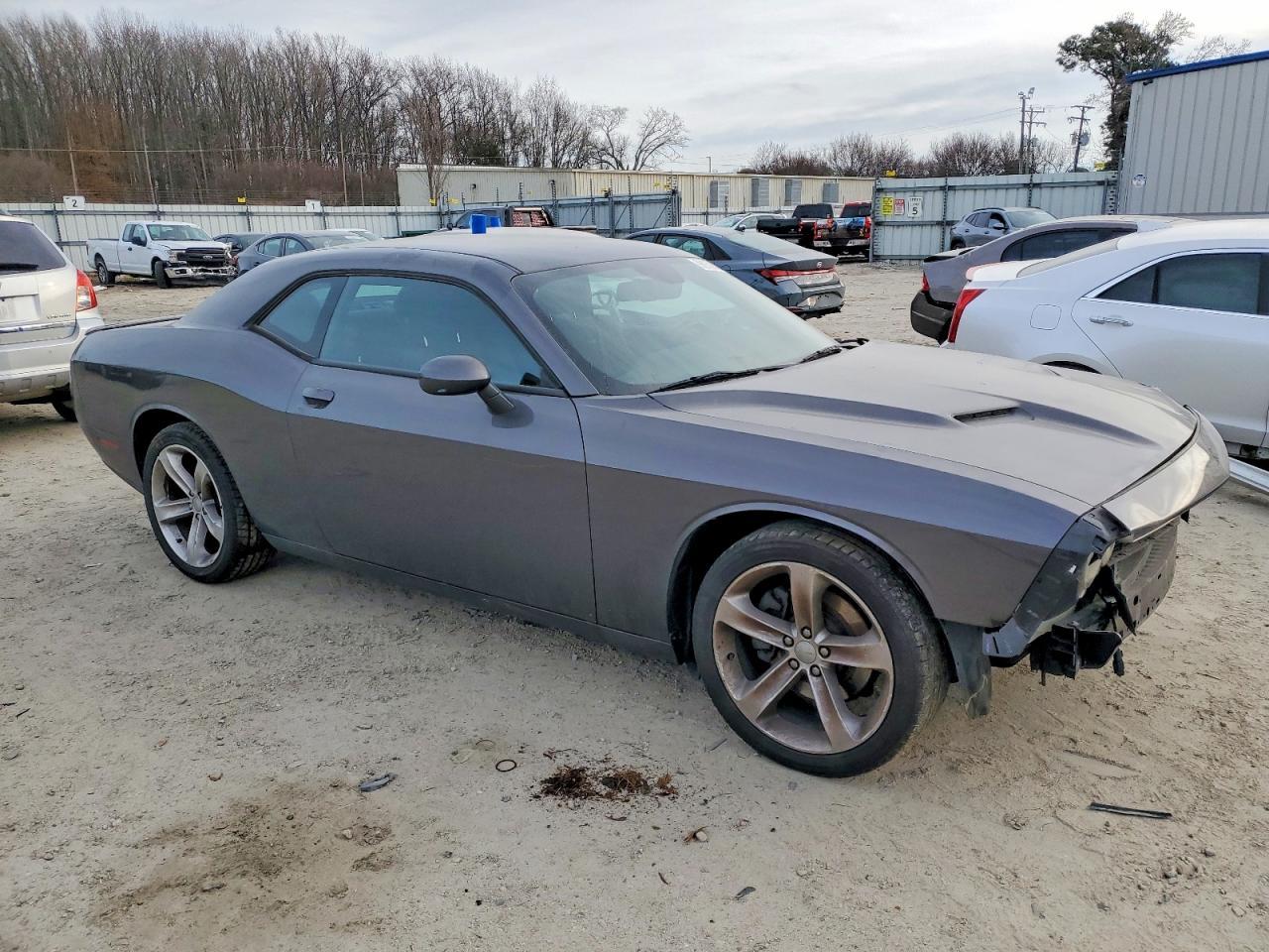 2016 DODGE Challenger