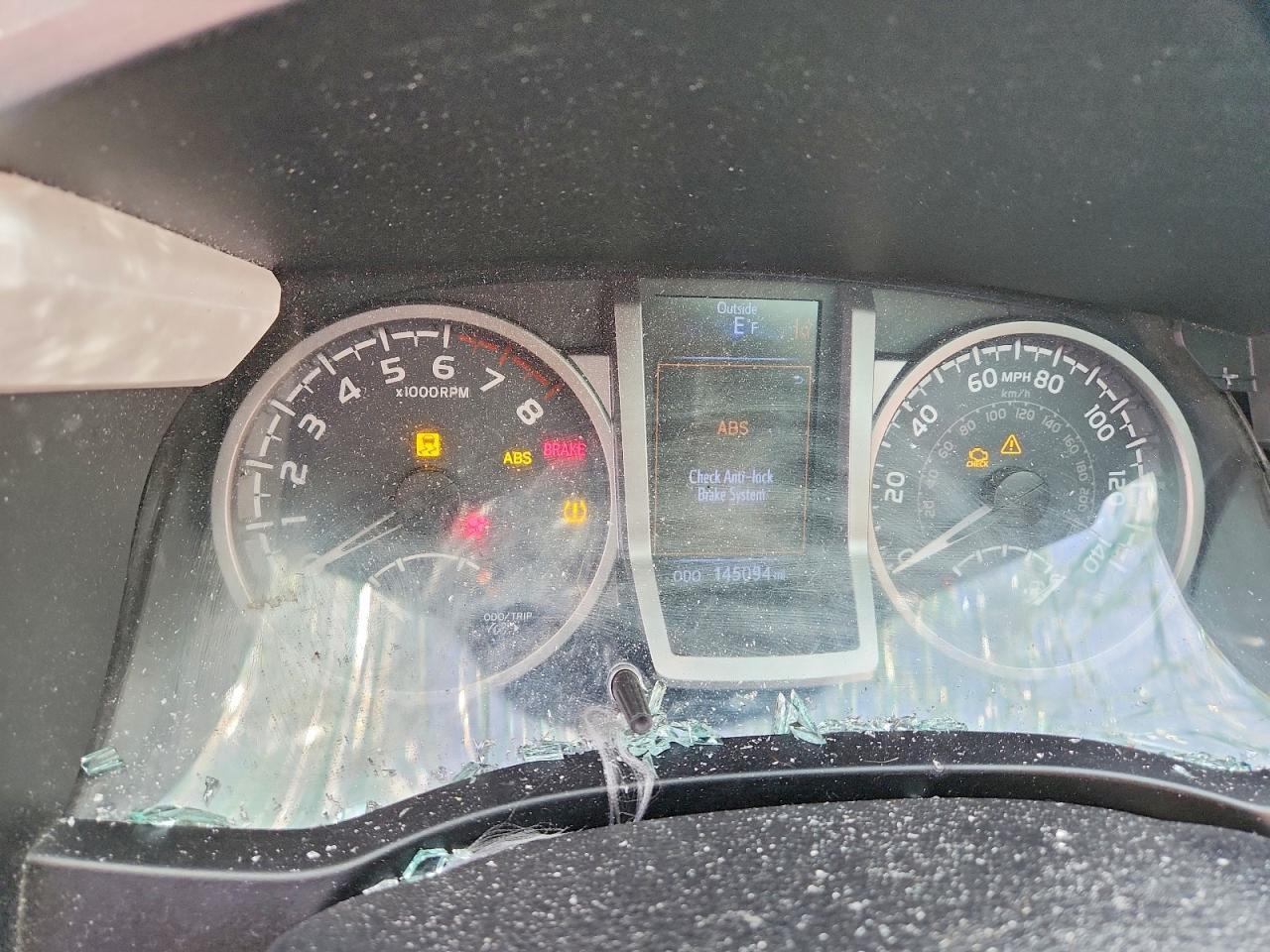 2018 TOYOTA TACOMA