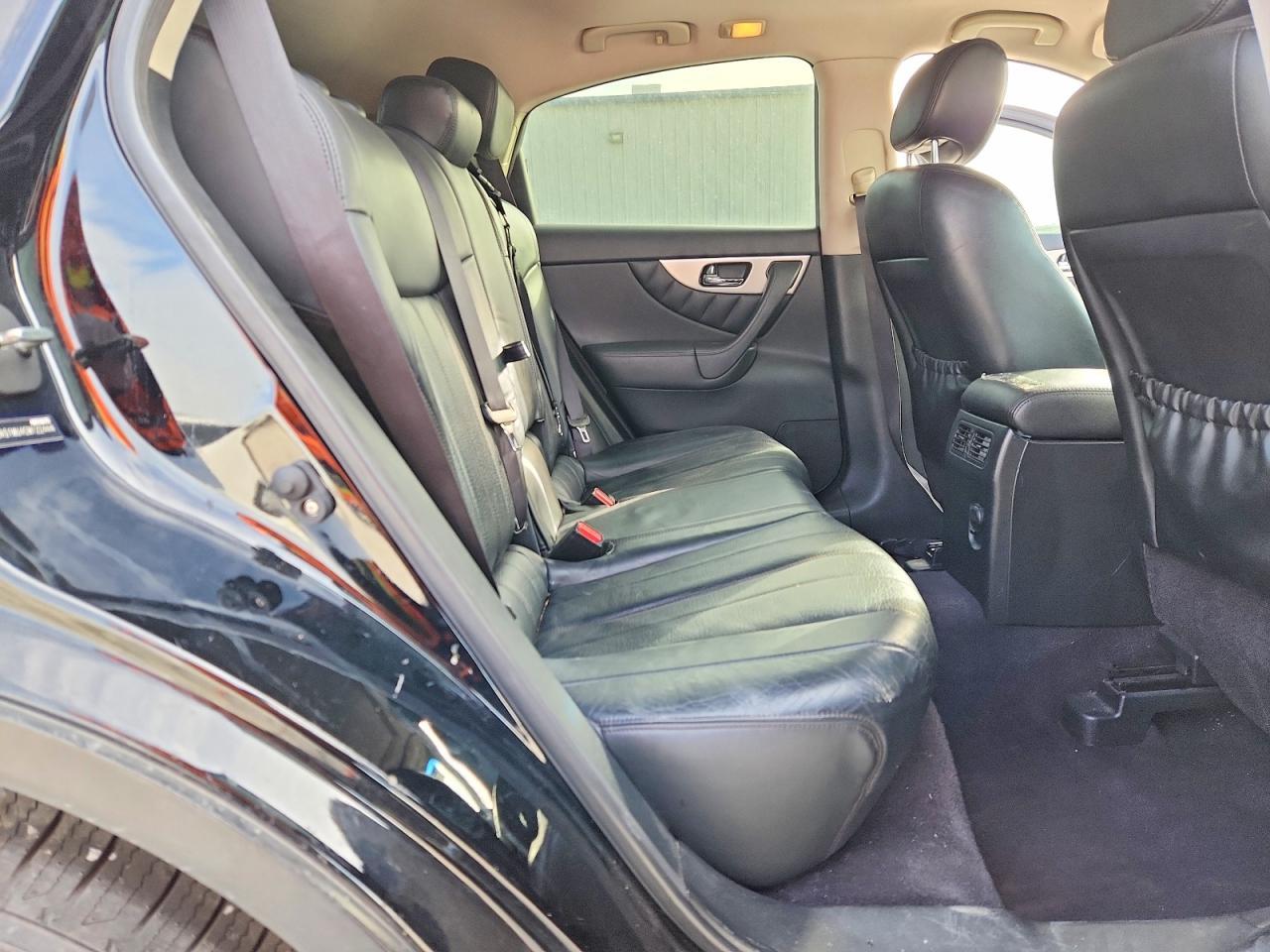 2012 INFINITI FX35