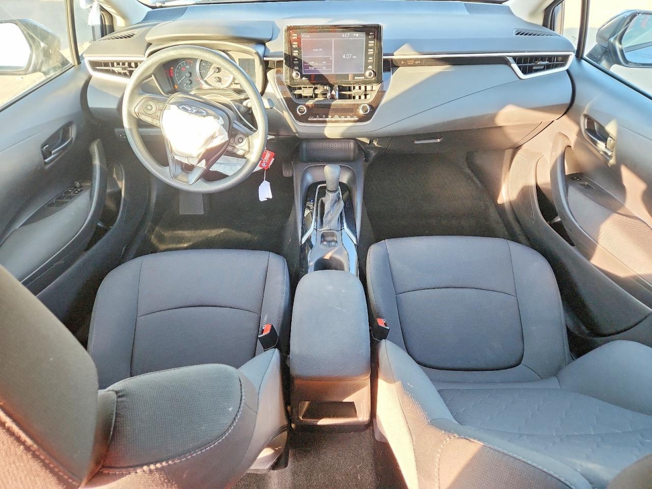 2022 TOYOTA COROLLA