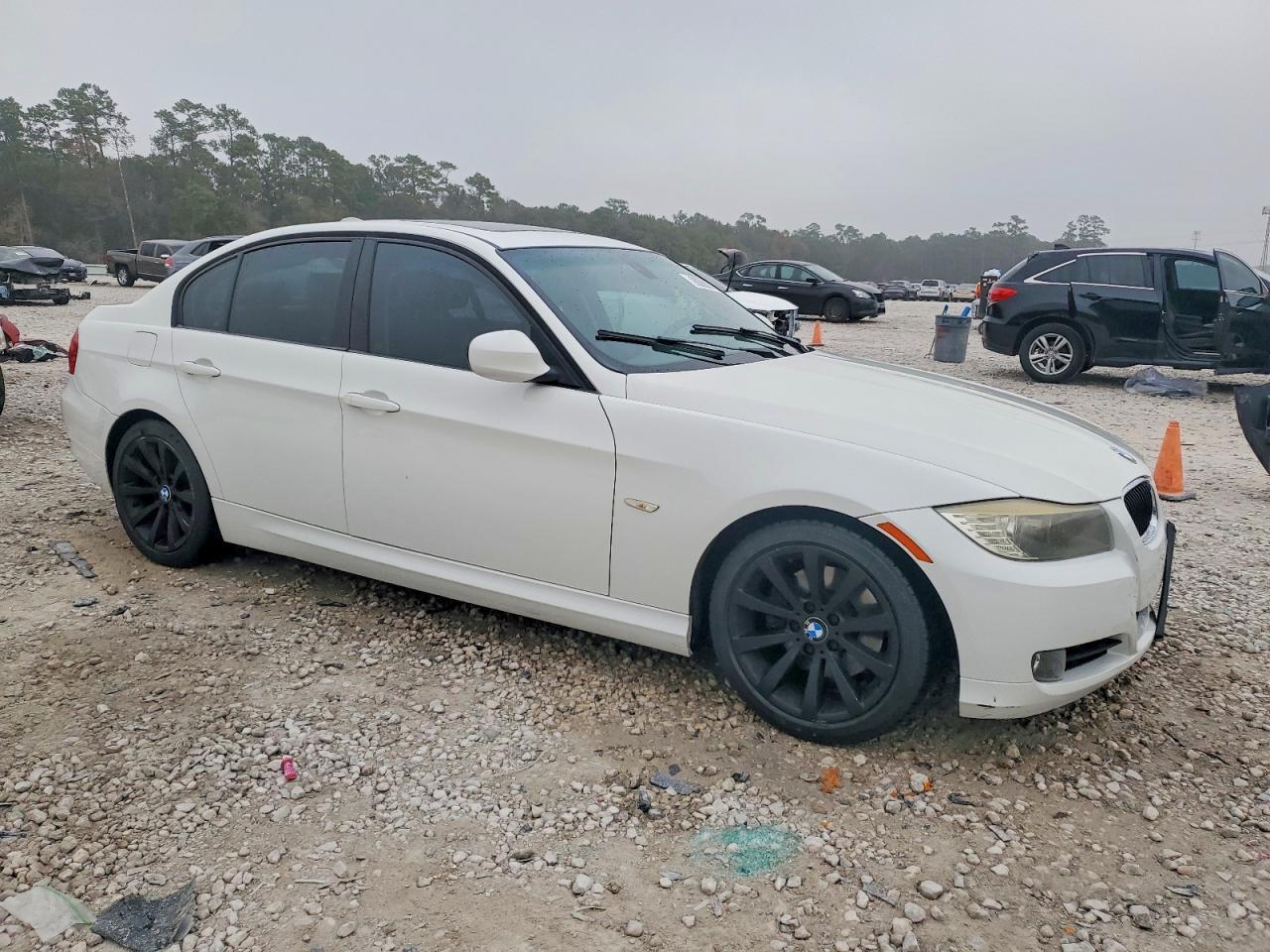 2011 BMW 3 SERIES