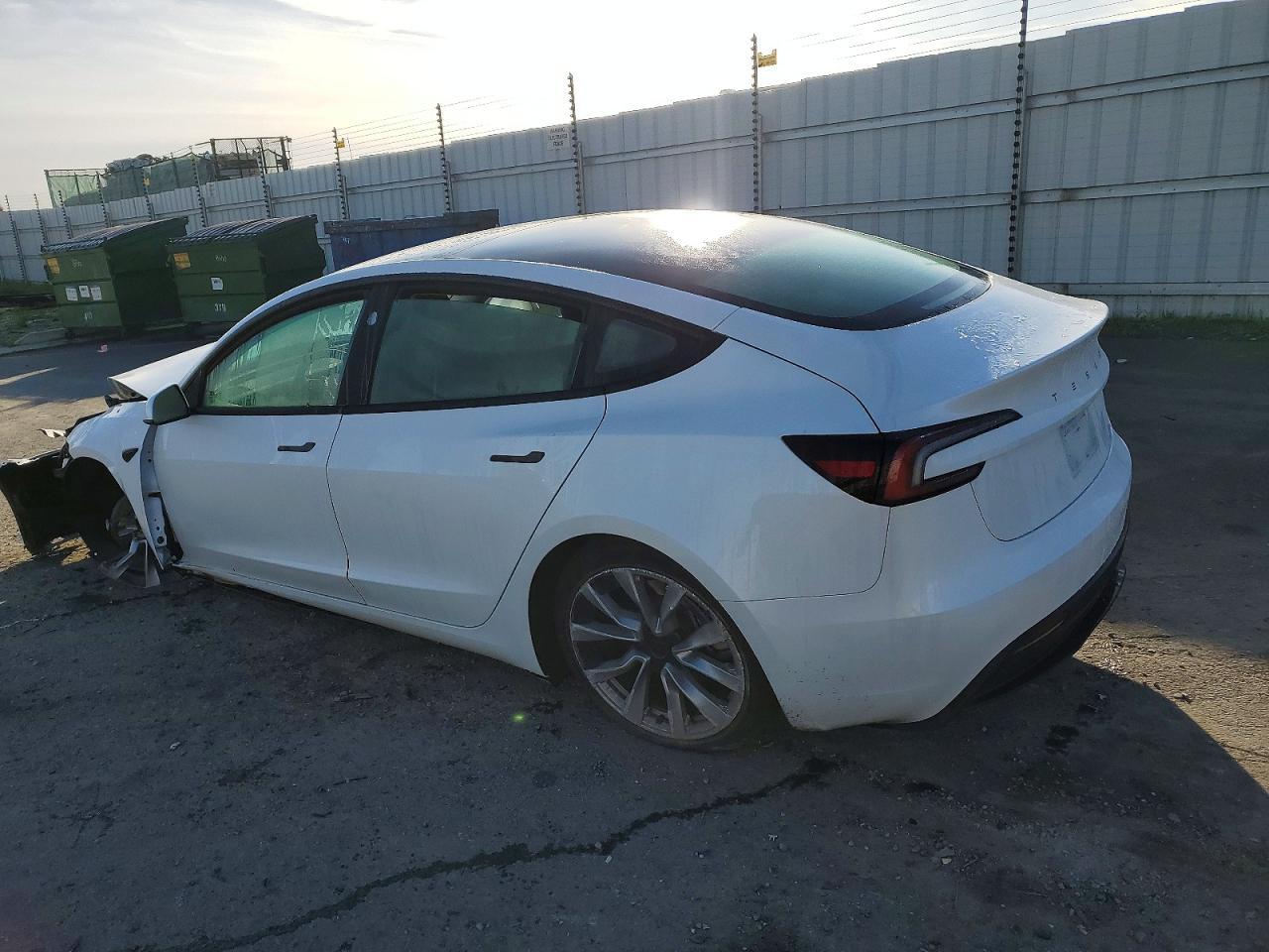 2025 TESLA MODEL 3