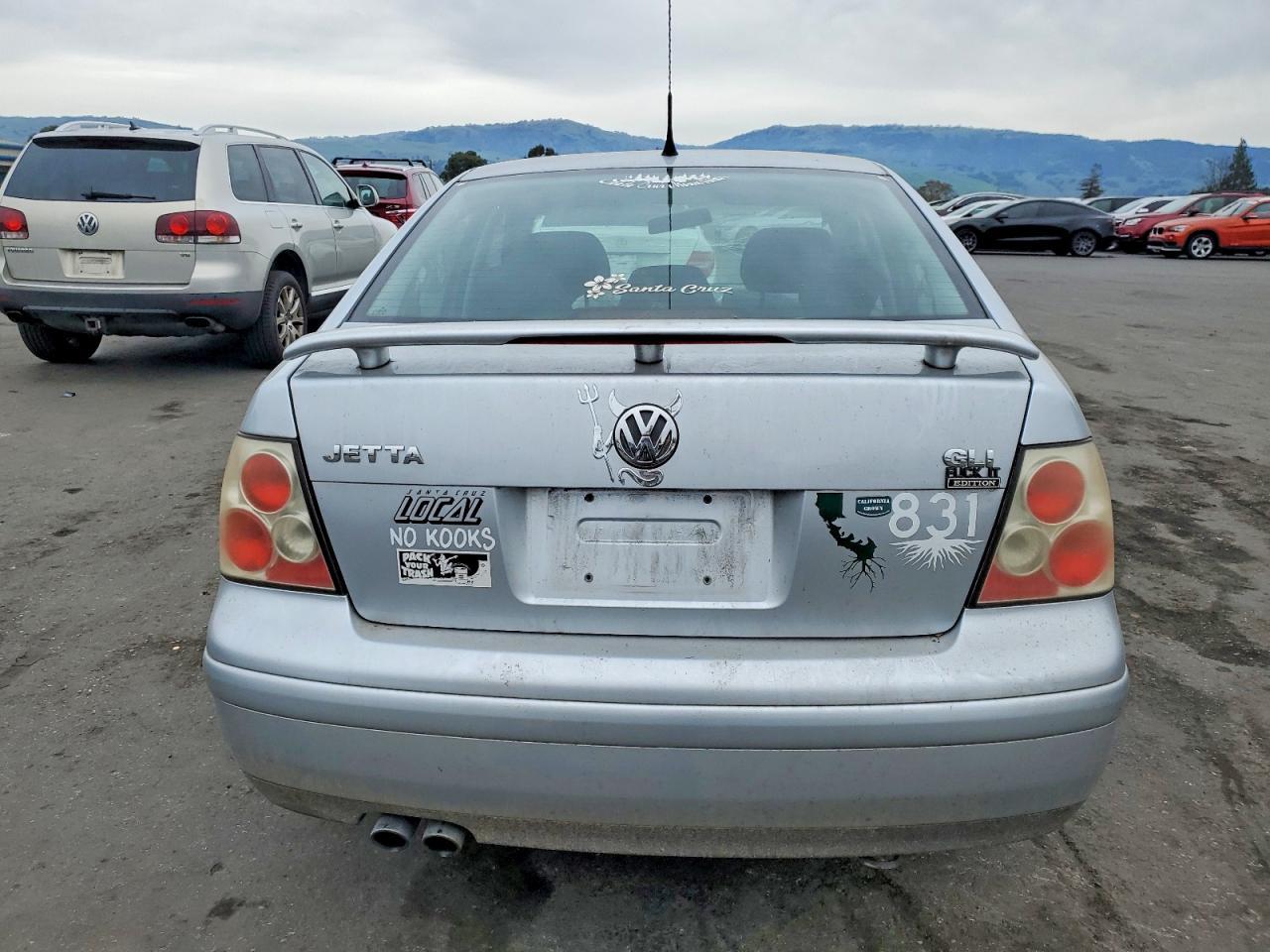 2003 VOLKSWAGEN JETTA