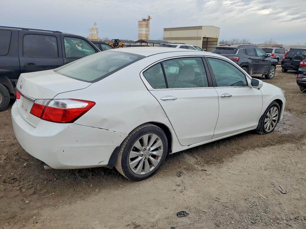 2015 HONDA ACCORD
