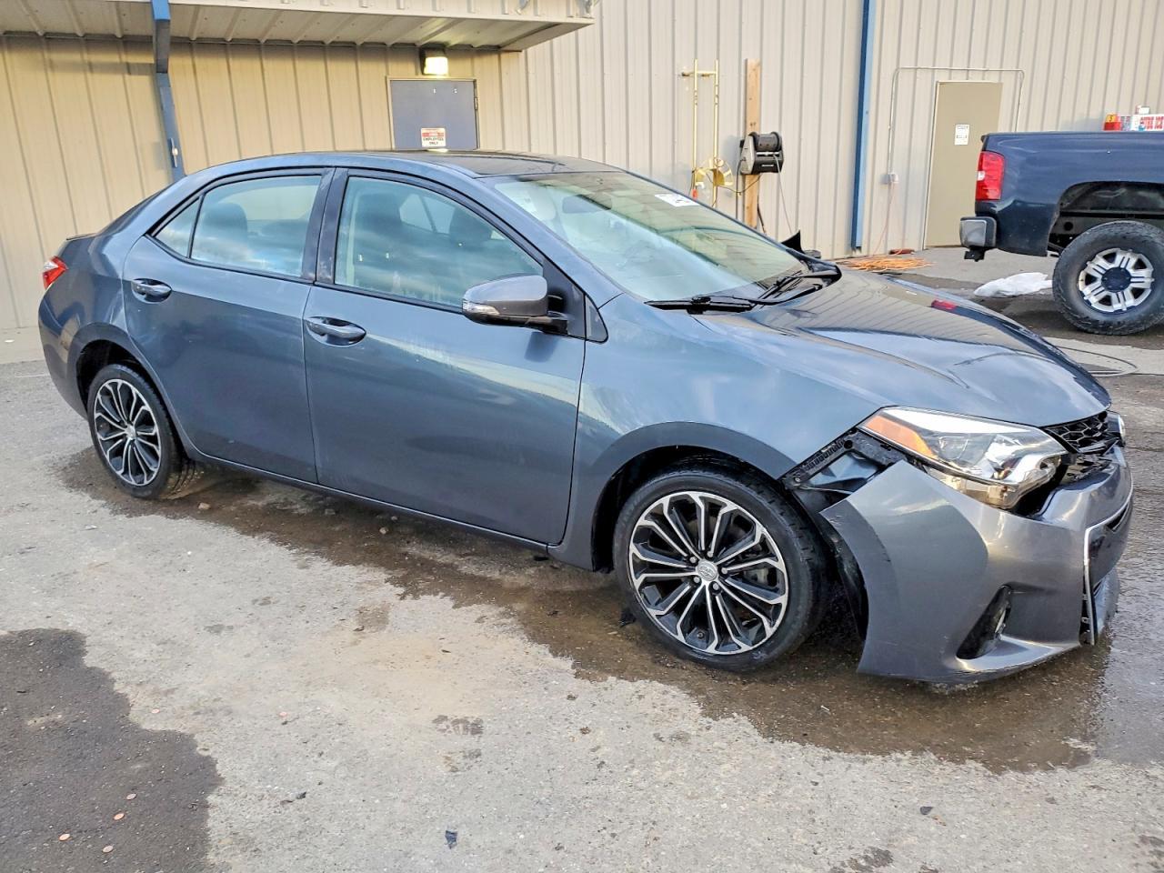 2015 TOYOTA COROLLA