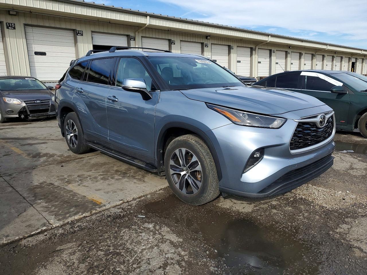 2022 TOYOTA HIGHLANDER