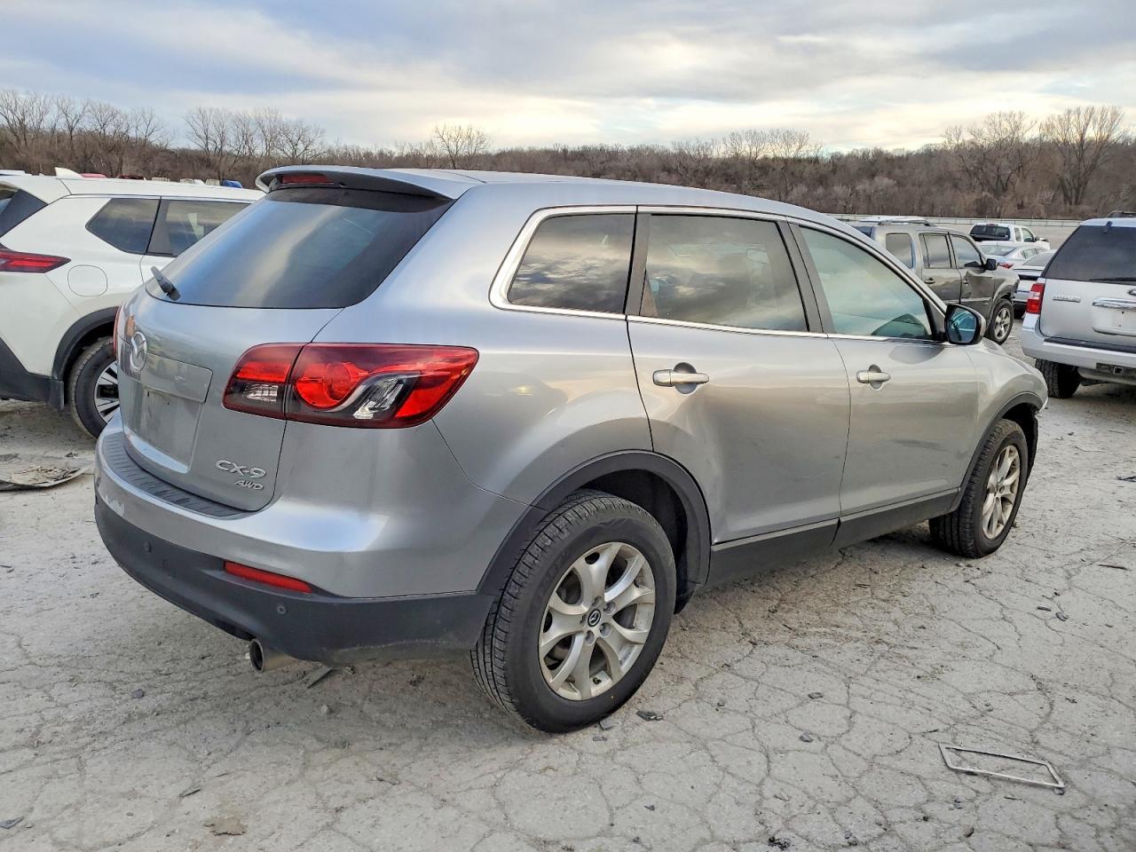 2013 MAZDA CX-9