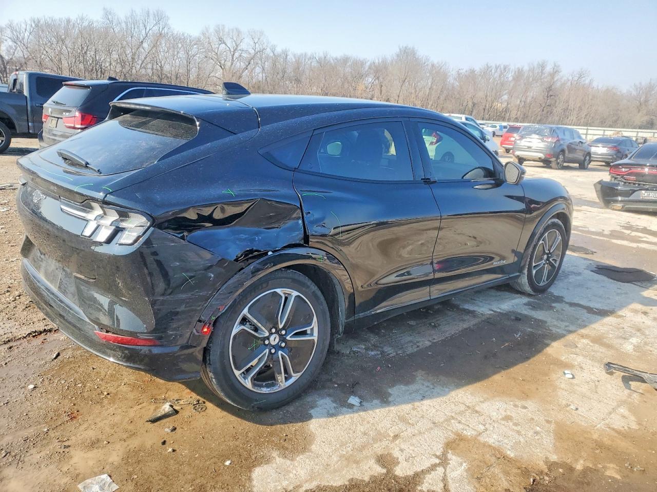 2023 FORD Mustang Mach-E