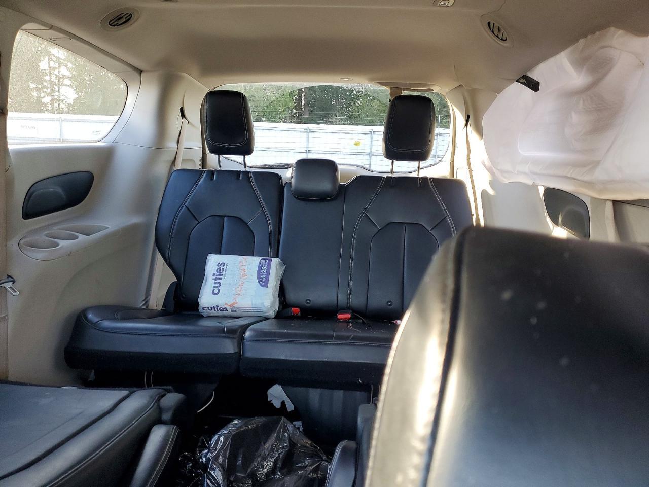 2020 CHRYSLER Voyager