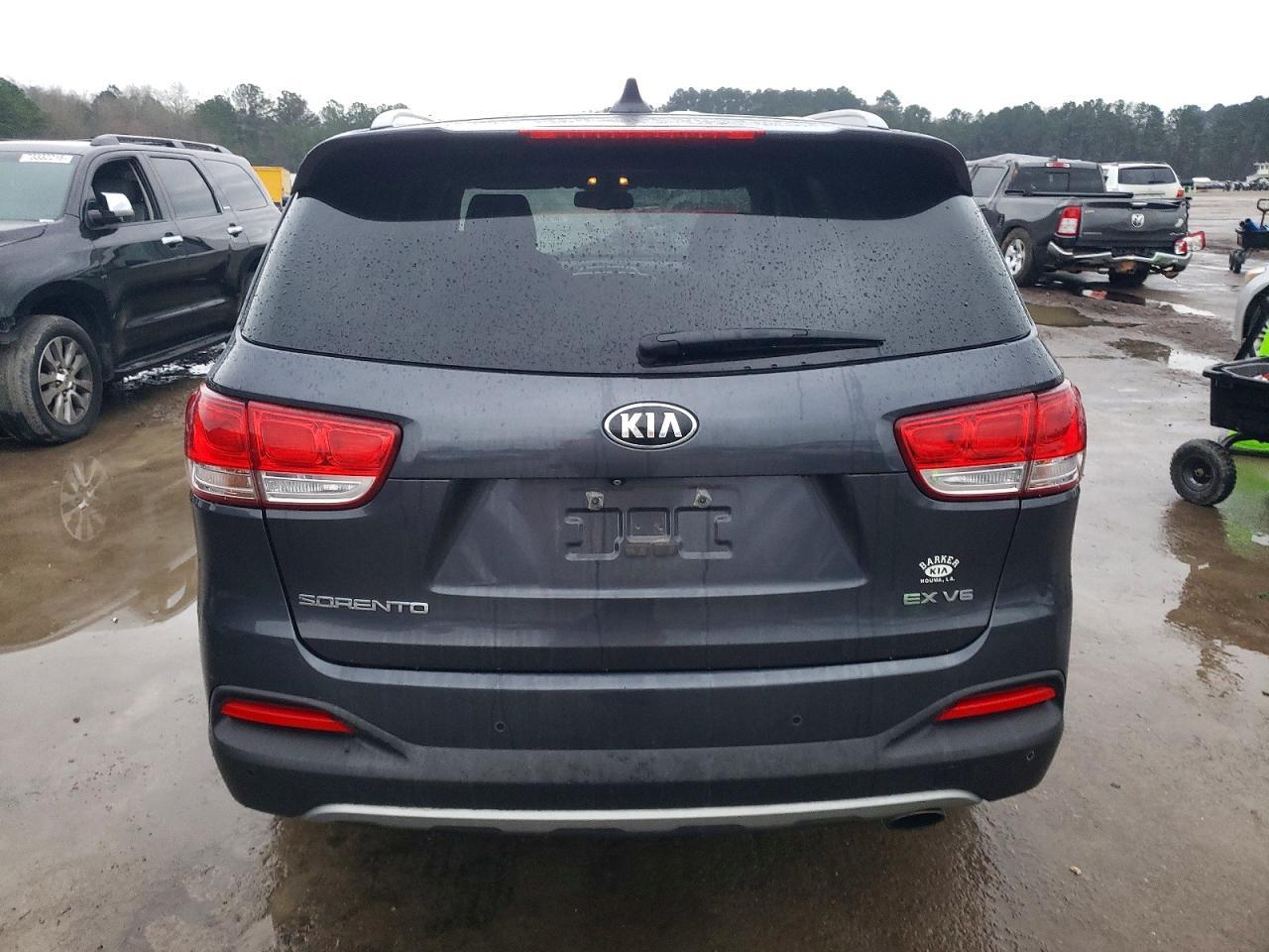 2016 KIA SORENTO
