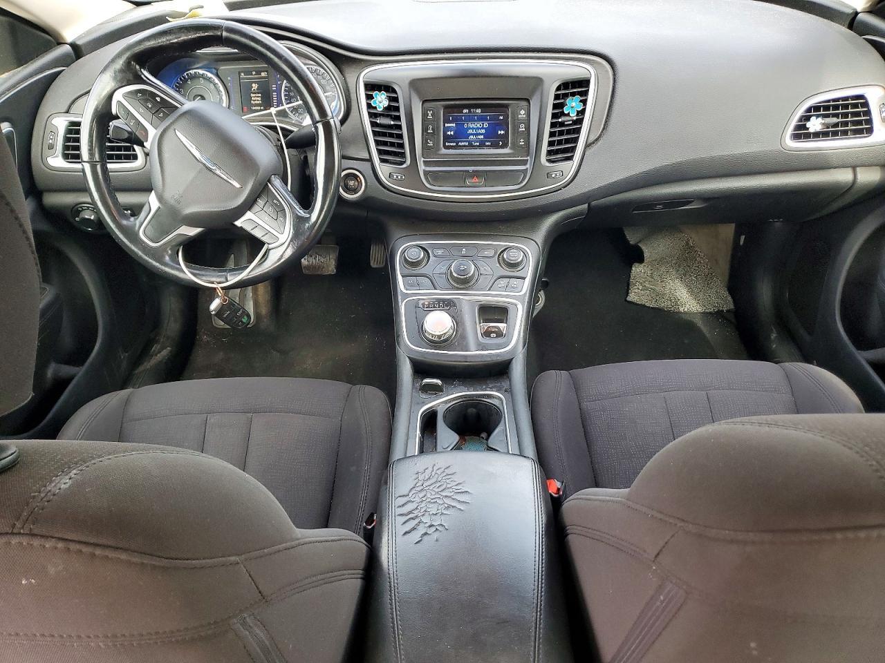 2015 CHRYSLER 200