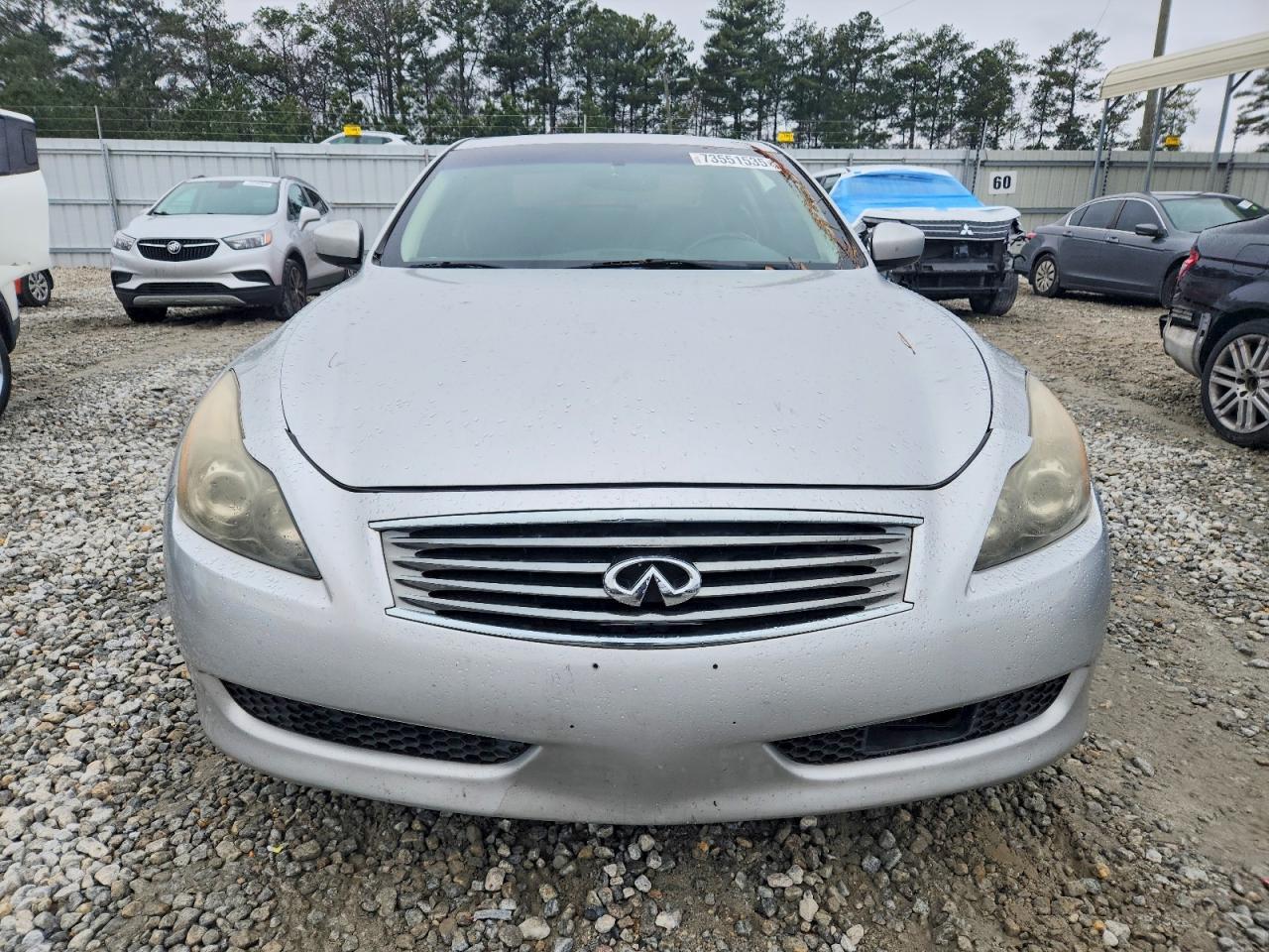2011 INFINITI G37