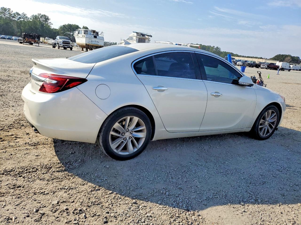 2014 BUICK Regal