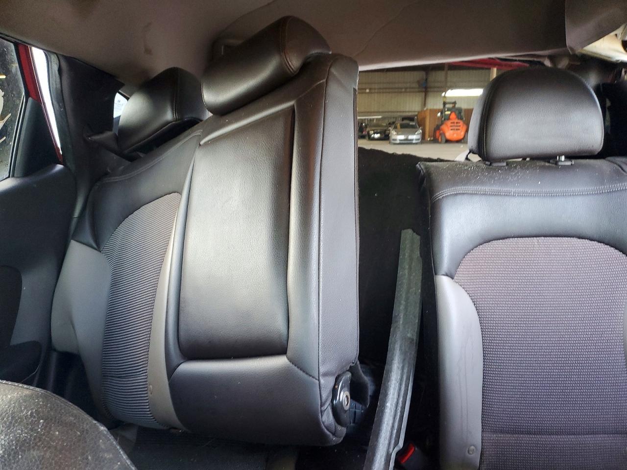 2011 HYUNDAI TUCSON