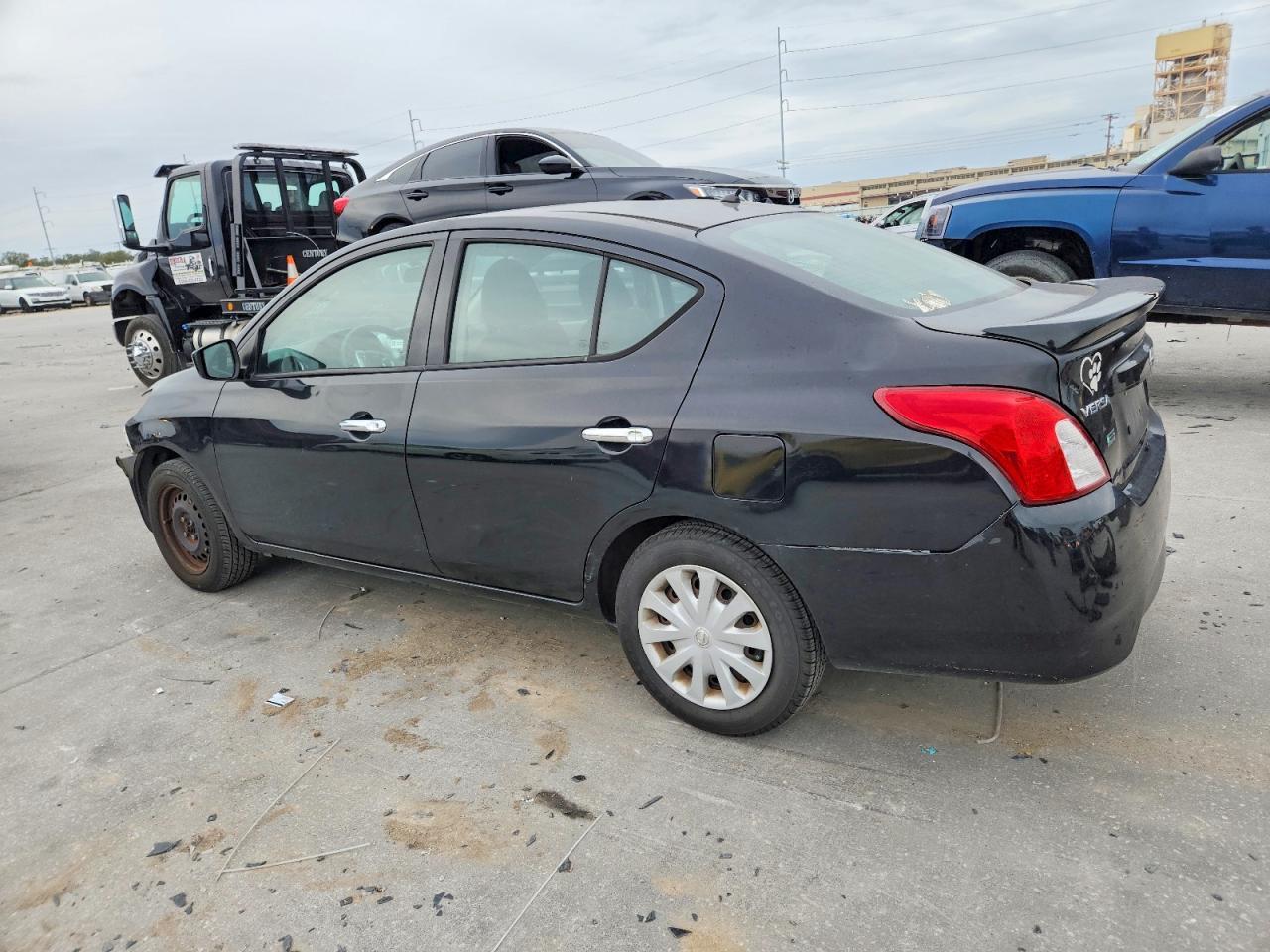 2018 NISSAN VERSA