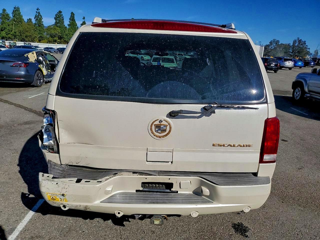 2002 CADILLAC ESCALADE