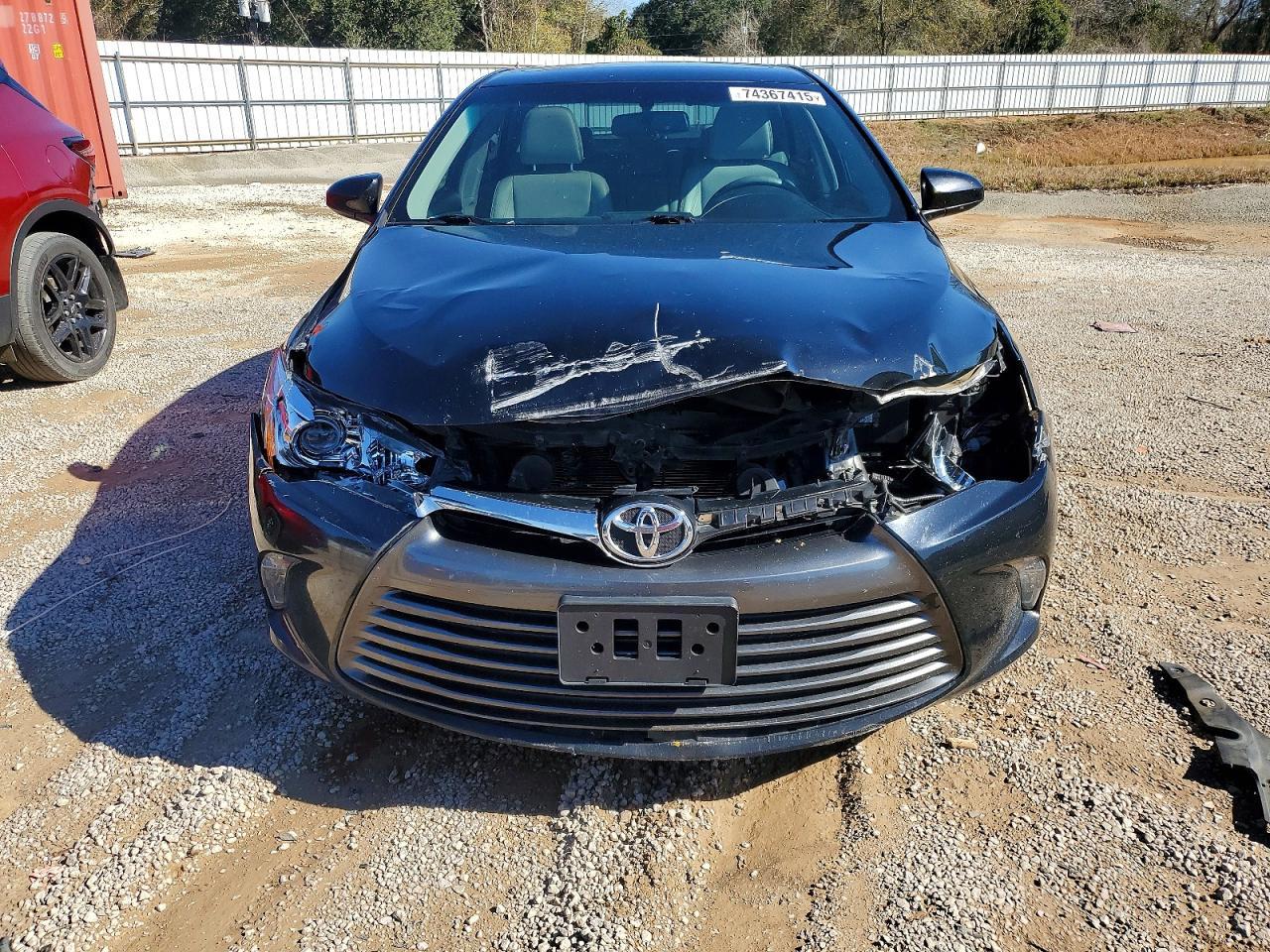 2016 TOYOTA CAMRY