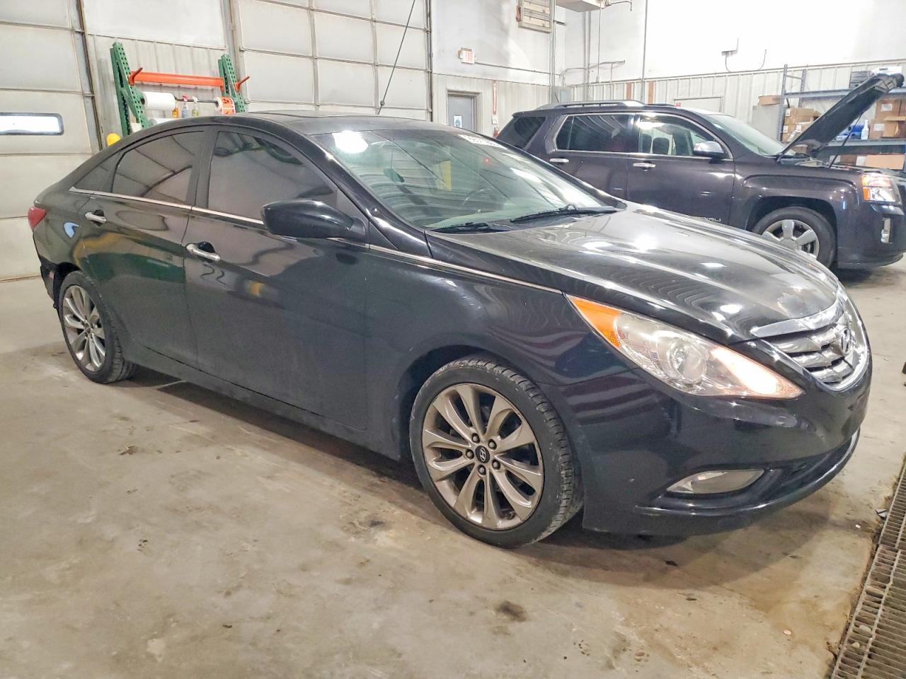 2013 HYUNDAI SONATA