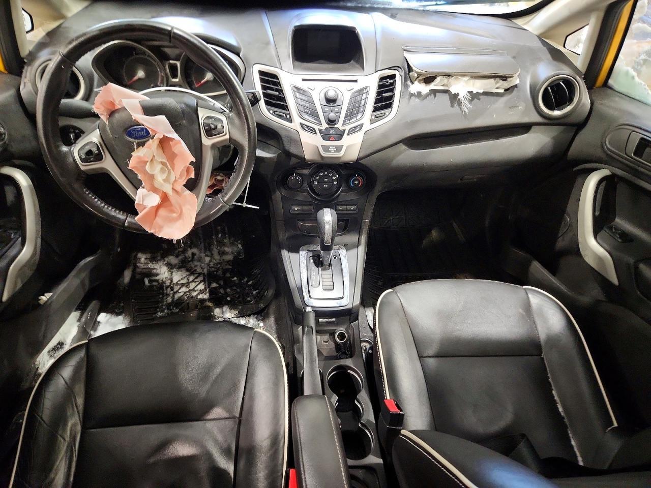 2013 FORD Fiesta
