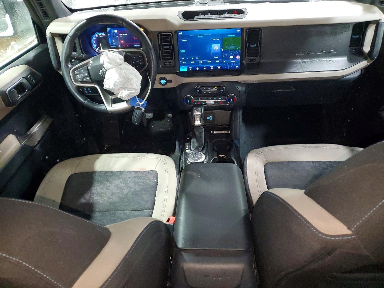 2022 FORD Bronco