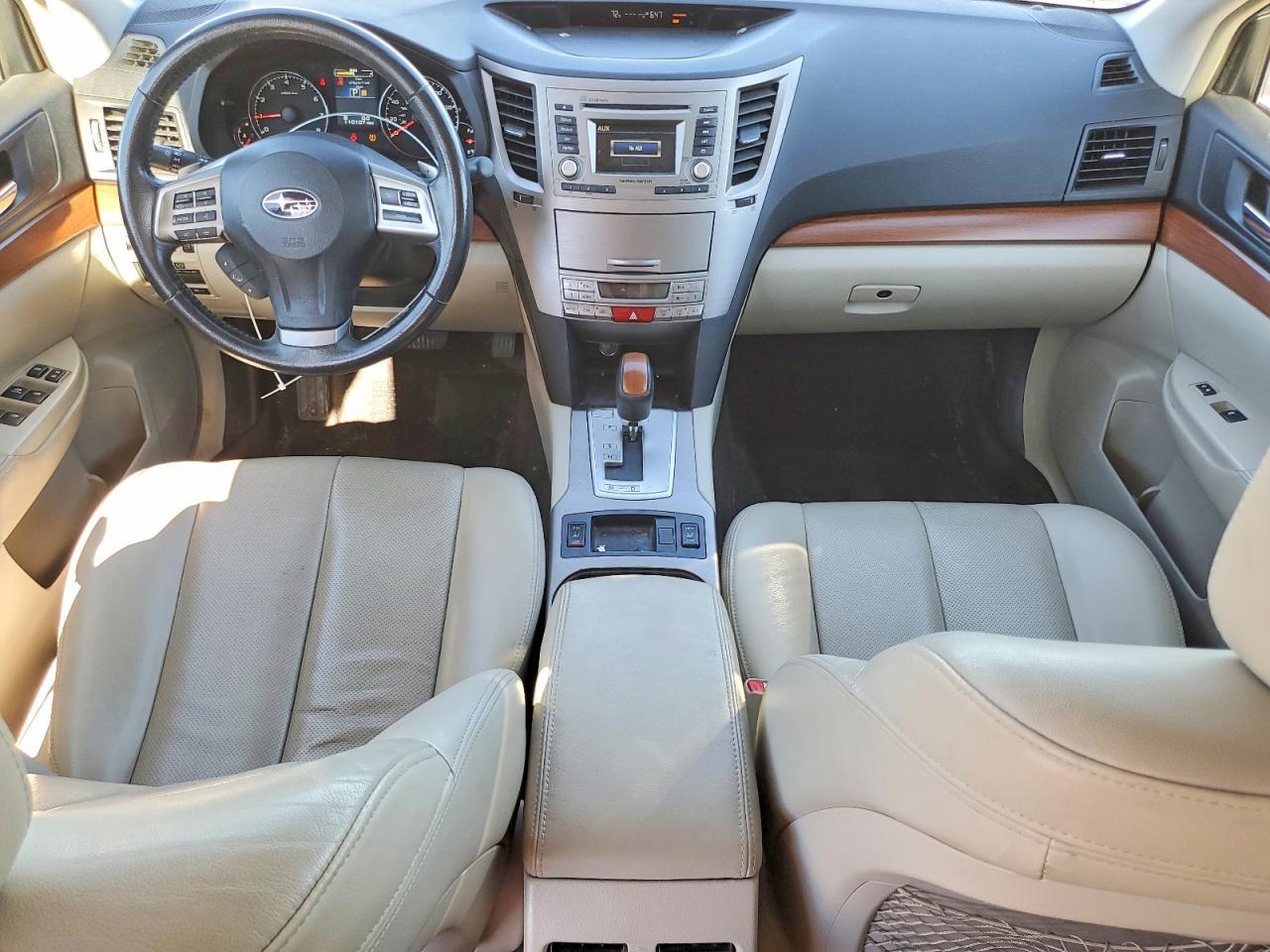 2013 SUBARU Outback