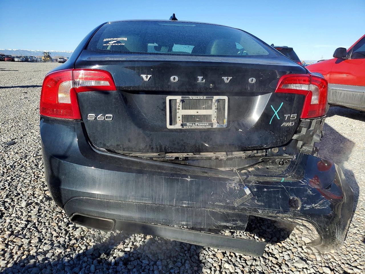 2016 VOLVO S60