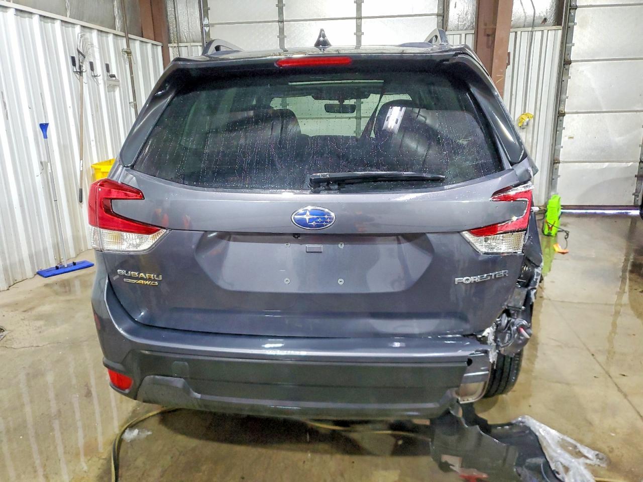 2024 SUBARU FORESTER