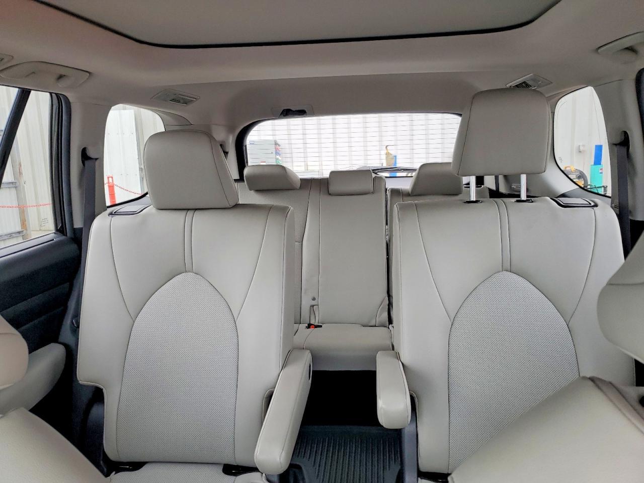 2024 TOYOTA HIGHLANDER