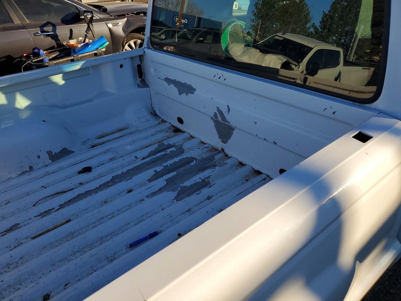 2004 MAZDA B2300