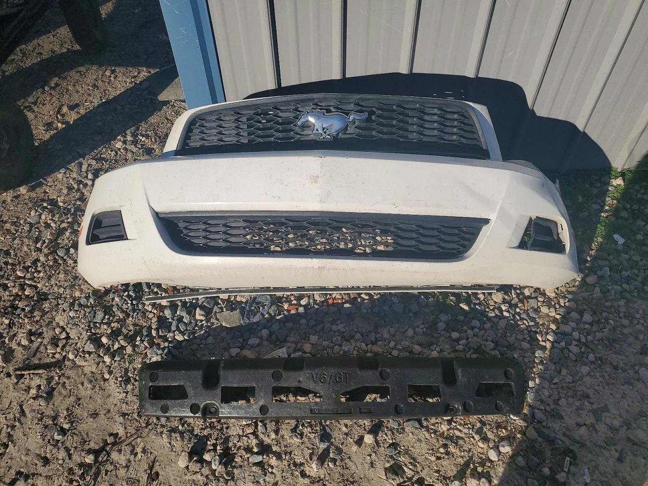 2011 FORD MUSTANG